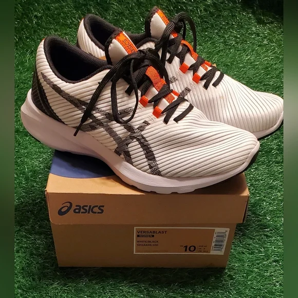 ASICS Versablast White and Black Womens Running Gym Lace Up Sneakers Size 10 - Picture 6 of 9